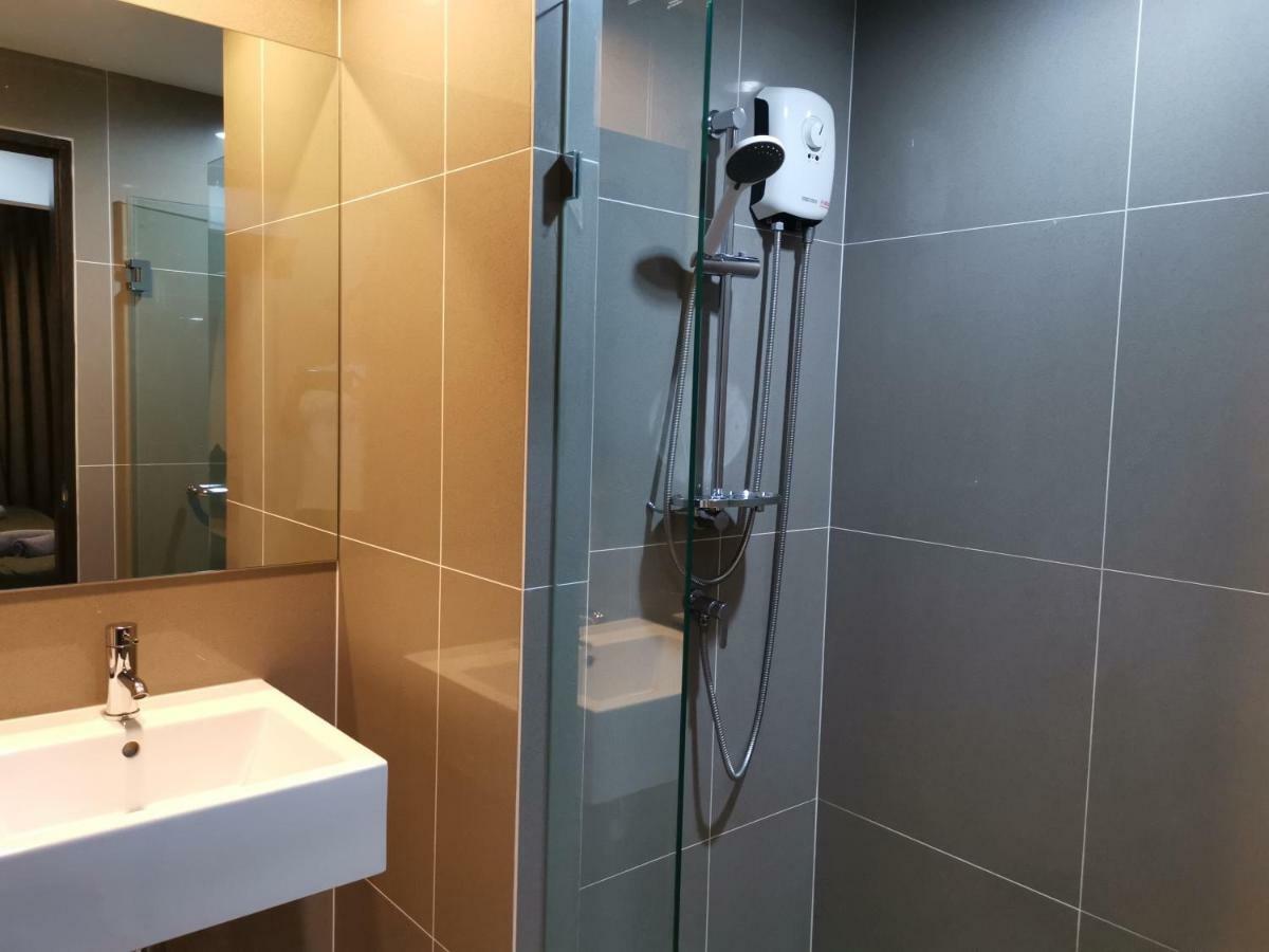 5 Floor - Centrio Condominium In Phuket Town - 30 Mins To Beaches Eksteriør billede